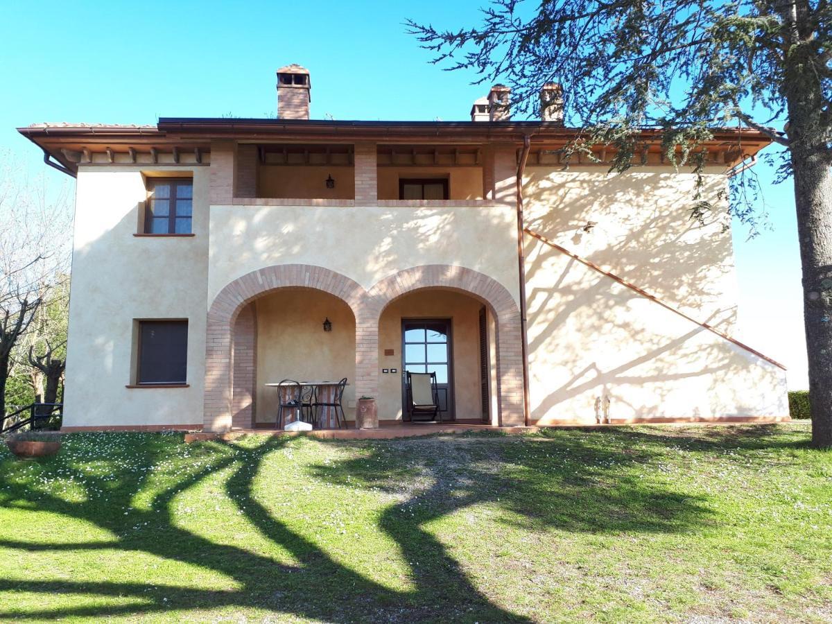 Agriturismo Montemari Villa Palaia Luaran gambar