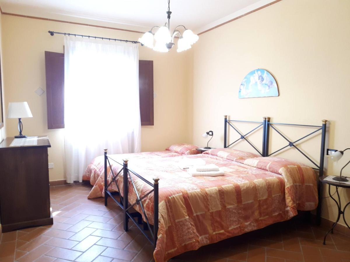 Agriturismo Montemari Villa Palaia Luaran gambar