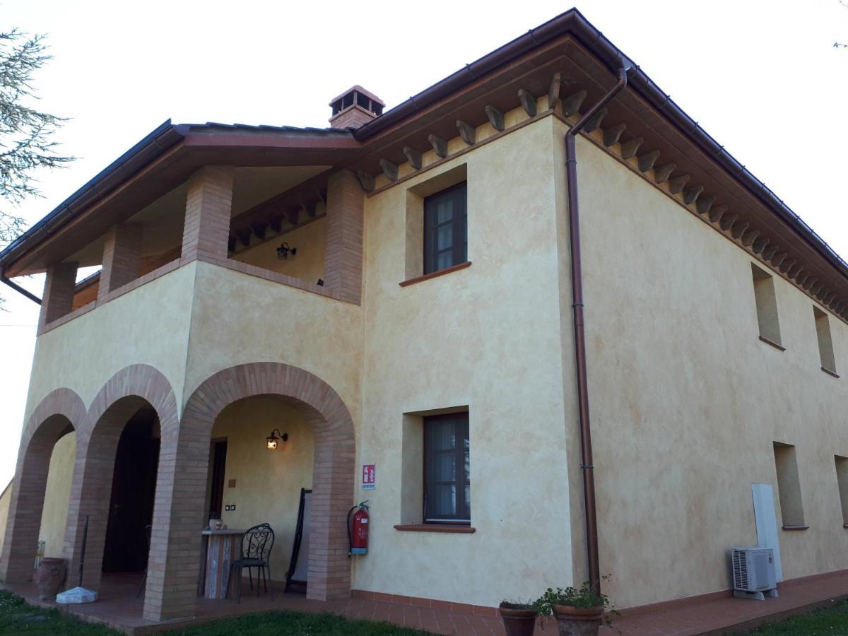 Agriturismo Montemari Villa Palaia Luaran gambar