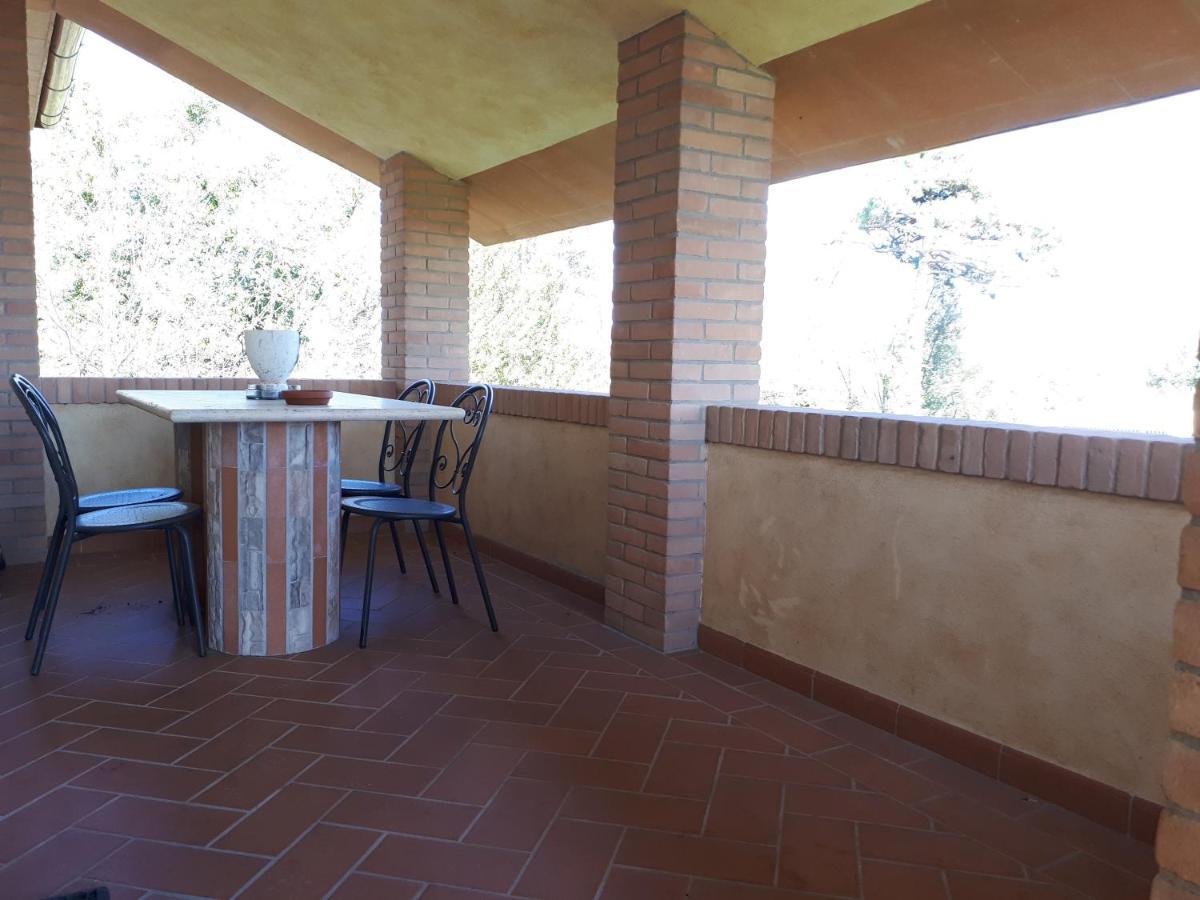 Agriturismo Montemari Villa Palaia Luaran gambar