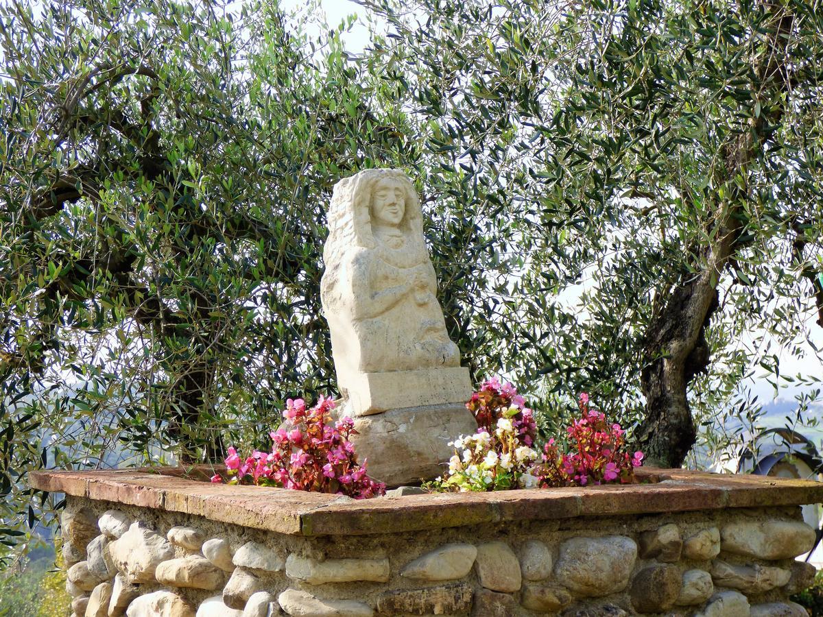 Agriturismo Montemari Villa Palaia Luaran gambar